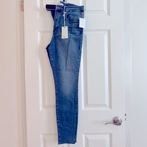 Good American - Good Leg Skinny Jeans